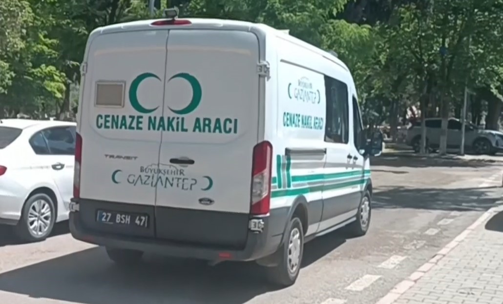 gaziantepte arkadasi tarafindan bicaklanan 13 yasindaki cocuk kurtarilamadi 0 4H6uuJy5