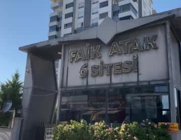gaziantepte-asansorde-sikisan-yasli-kadin-hayatini-kaybetti-FTY1s8tJ.jpg