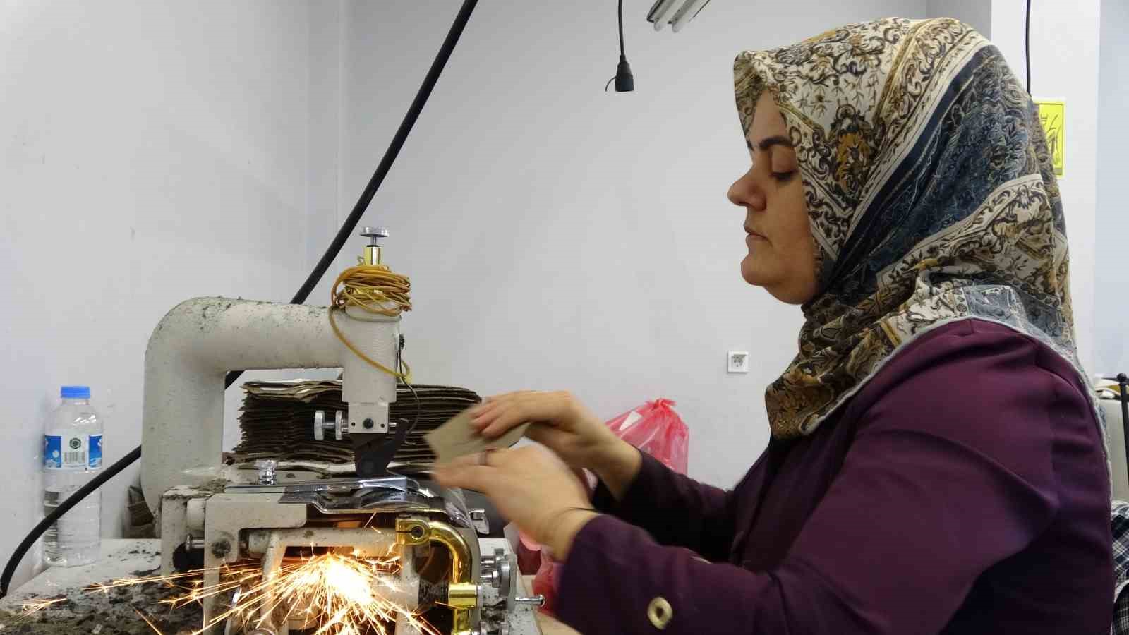 gaziantepte ayakkabi sektorunun imdadina kadinlar yetisti 3 8QZycCIE