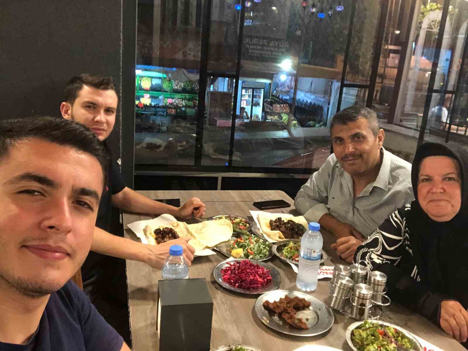 gaziantepte azimle calisan anne 4 cocugunu meslek sahibi yapti 0 e7dA7BFb