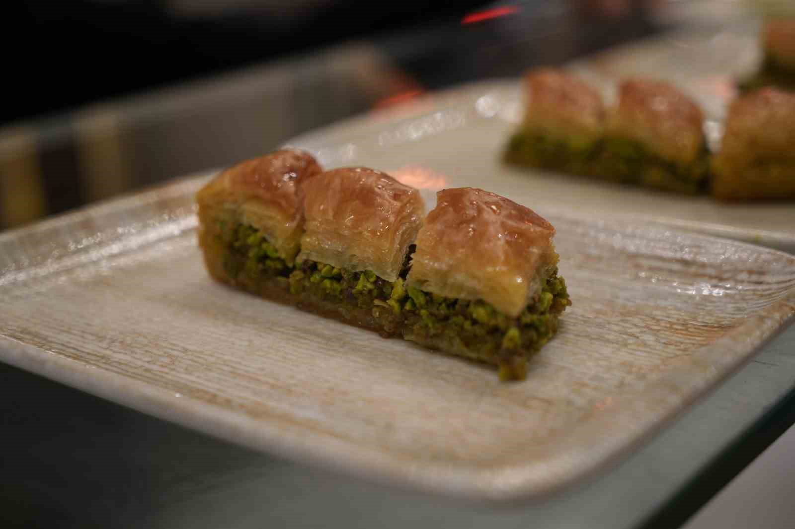 gaziantepte baklava kampanyasi kuyruk olusturdu 4 nstNCGfK