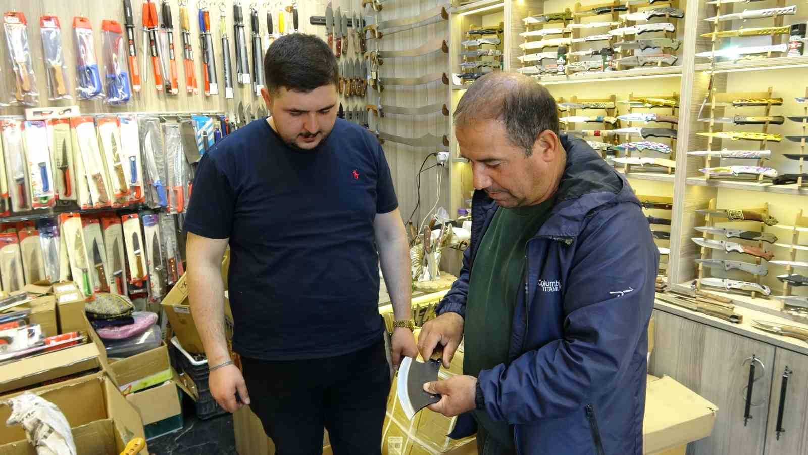 gaziantepte bayram oncesi bicak bileme mesaisi basladi 2 tNZ7Vg5w
