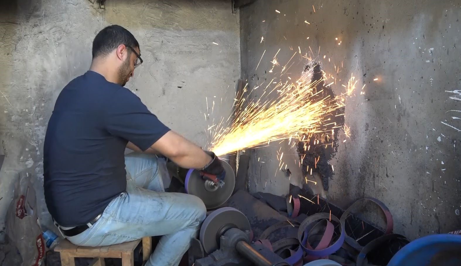 gaziantepte bayram oncesi bicak bileme mesaisi basladi 6 cjcHpWFF