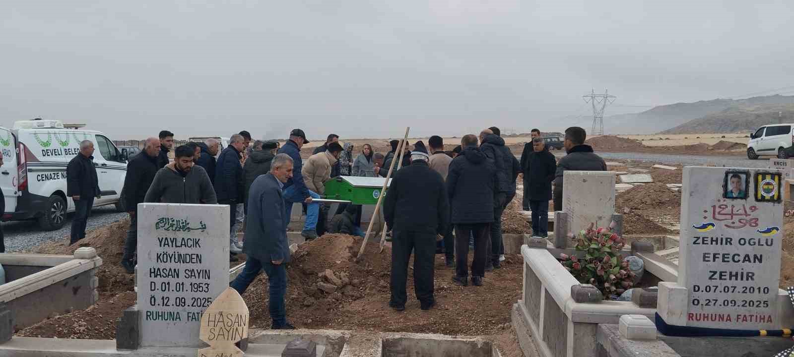 gaziantepte bosandigi esi tarafindan oldurulen kadin kayseride topraga verildi 1 sdm1tVgS