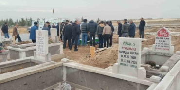 gaziantepte-bosandigi-esi-tarafindan-oldurulen-kadin-kayseride-topraga-verildi-nN4EmZP3.jpg