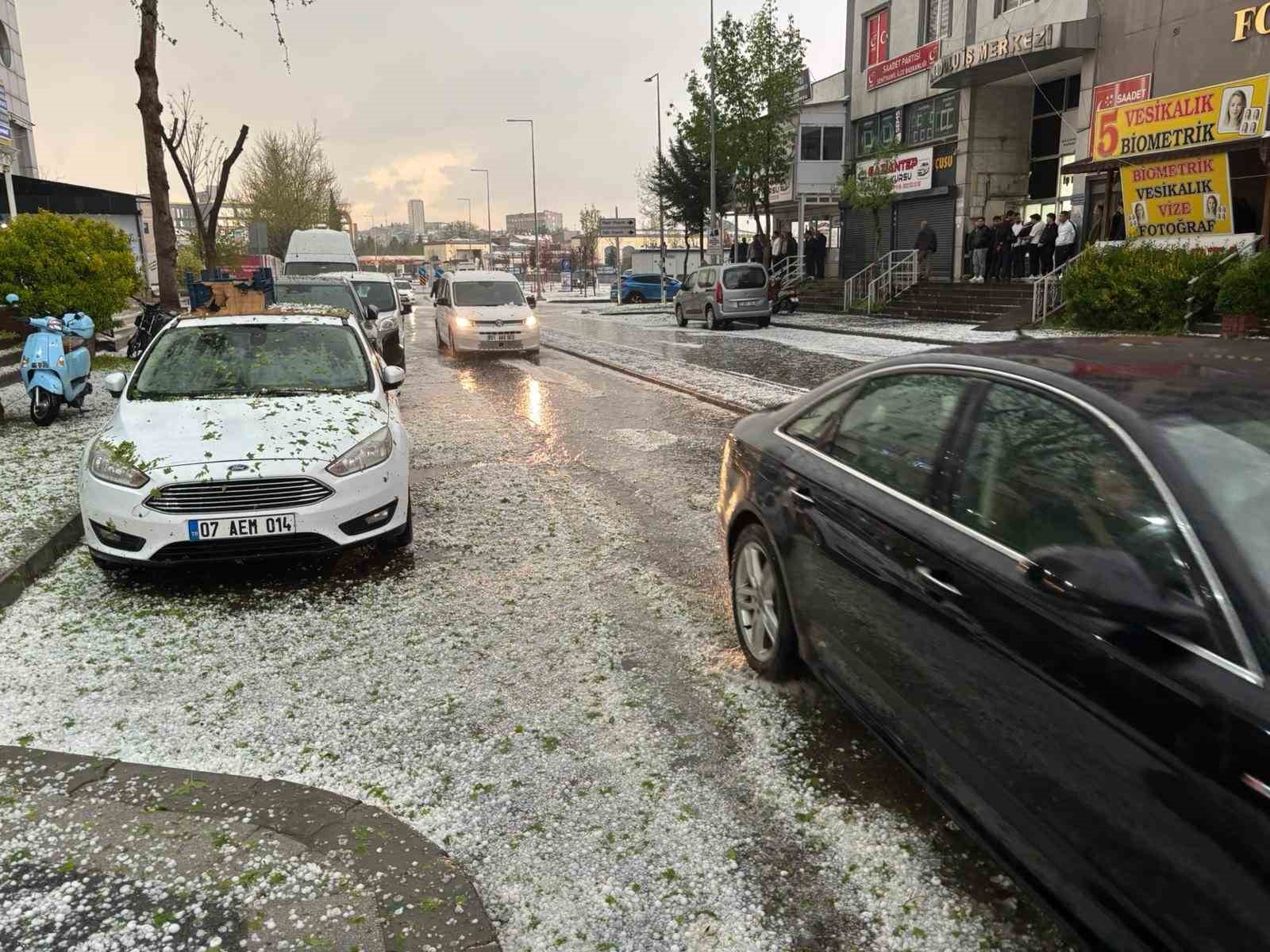 gaziantepte ceviz buyuklugunde dolu yagdi 6 yarKcdll