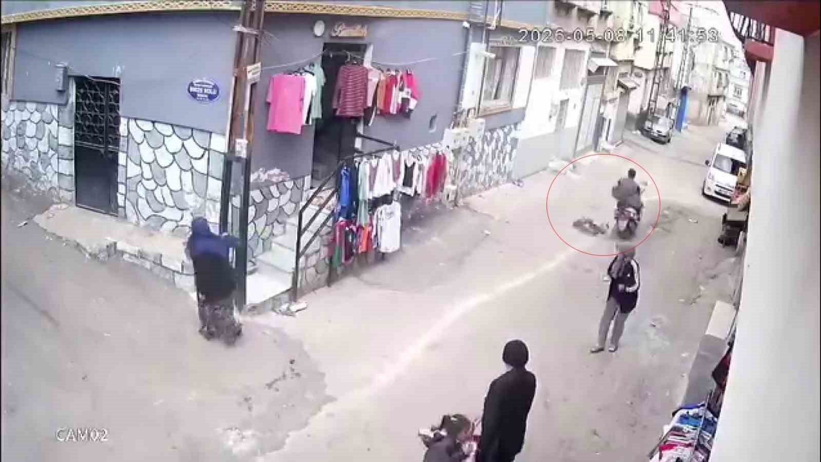 gaziantepte dehsete dusuren kaza motosiklet kucuk kiza carpip kacti 1 hdDZIFLJ