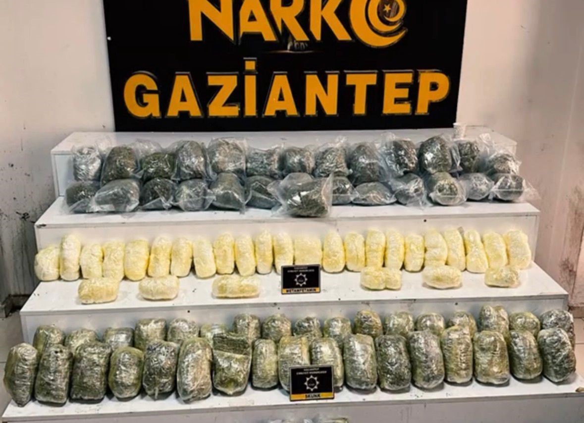 gaziantepte dev uyusturucu operasyonu 31 supheliden 16si tutuklandi 13u adliyeye sevk edildi 2 zT9RgkLq
