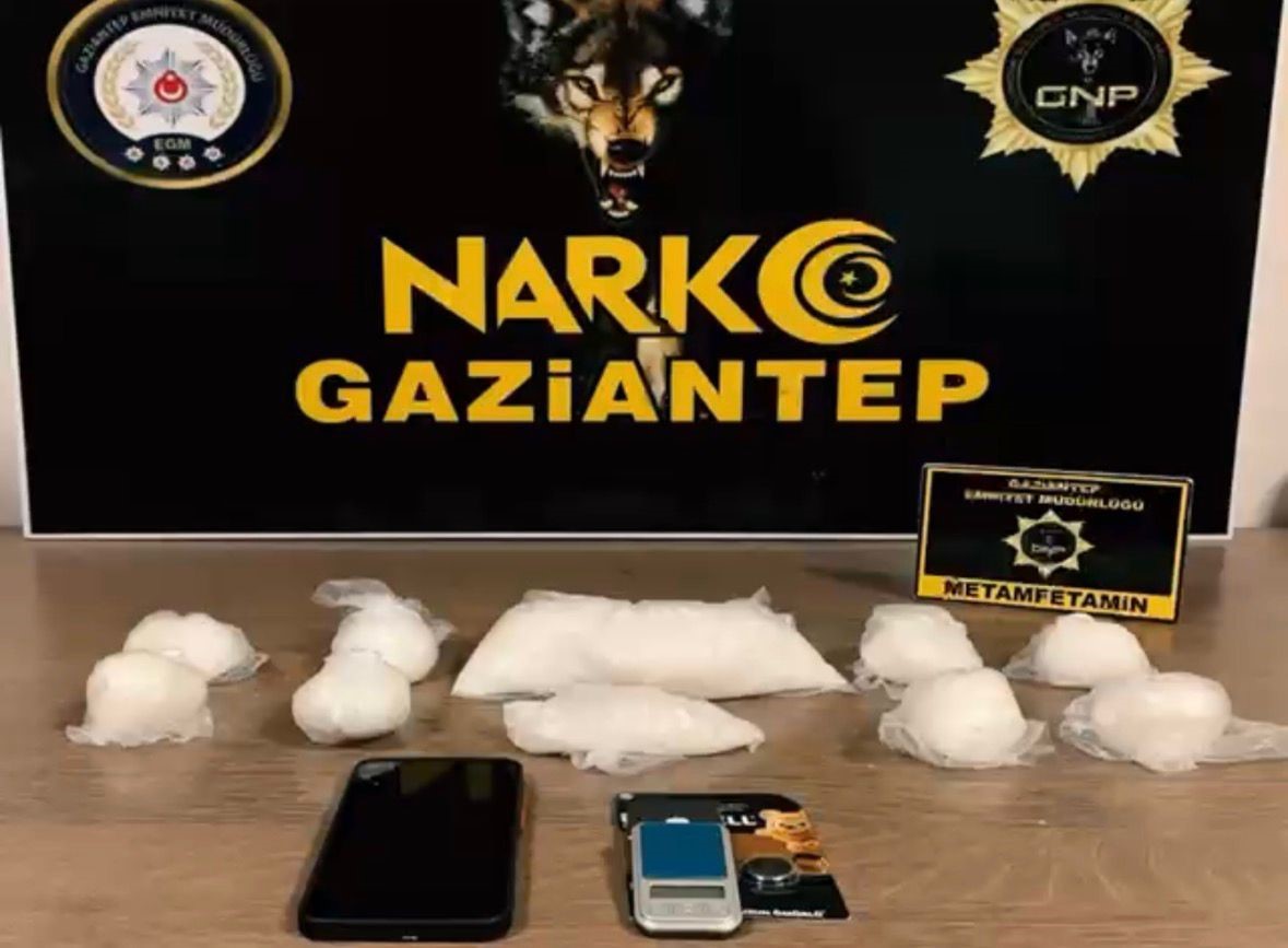 gaziantepte dev uyusturucu operasyonu 31 supheliden 16si tutuklandi 13u adliyeye sevk edildi 8 A2WGT8PP