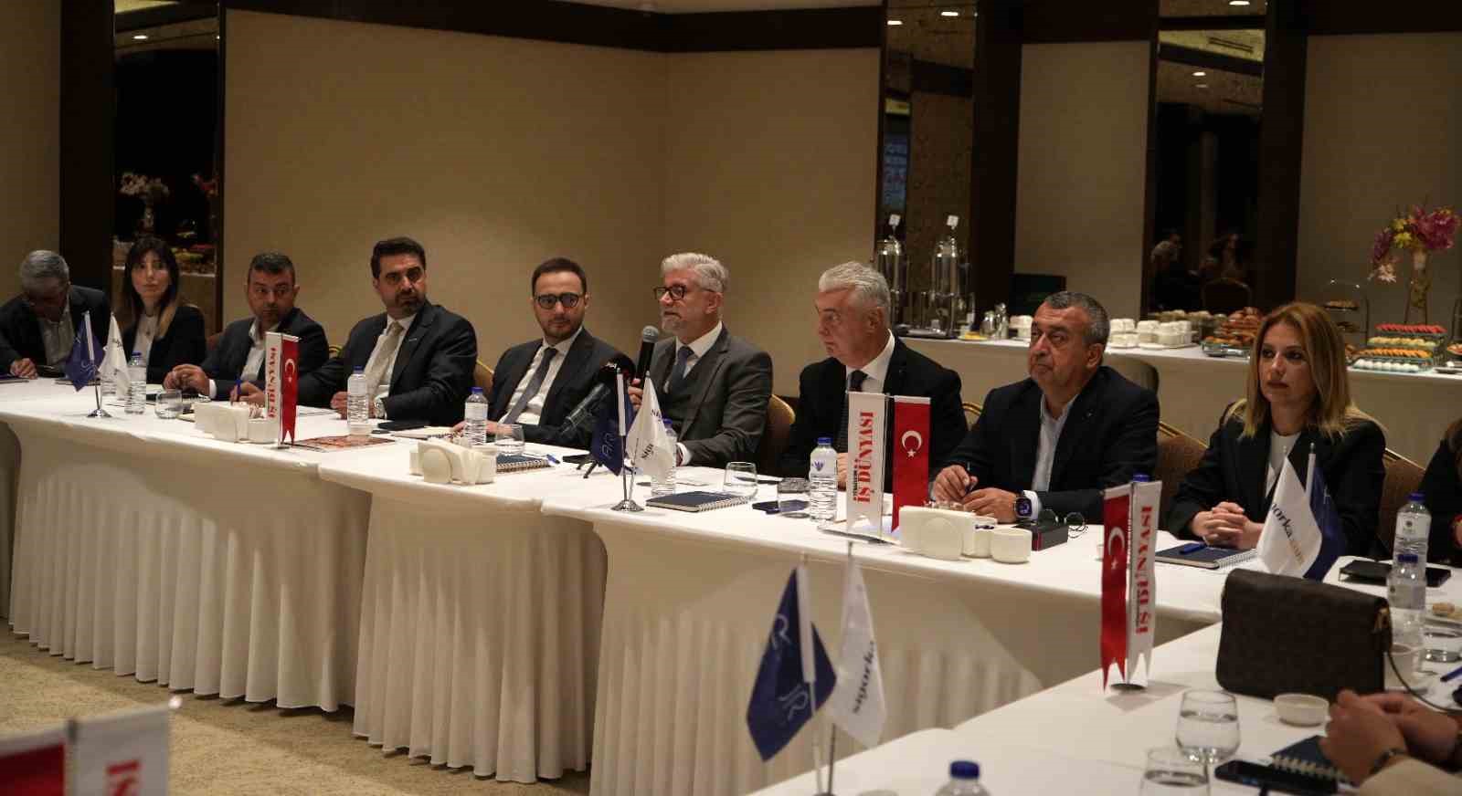 gaziantepte ekonomiye yon verenler zirvesi duzenlendi 4 Bcjz1yWI