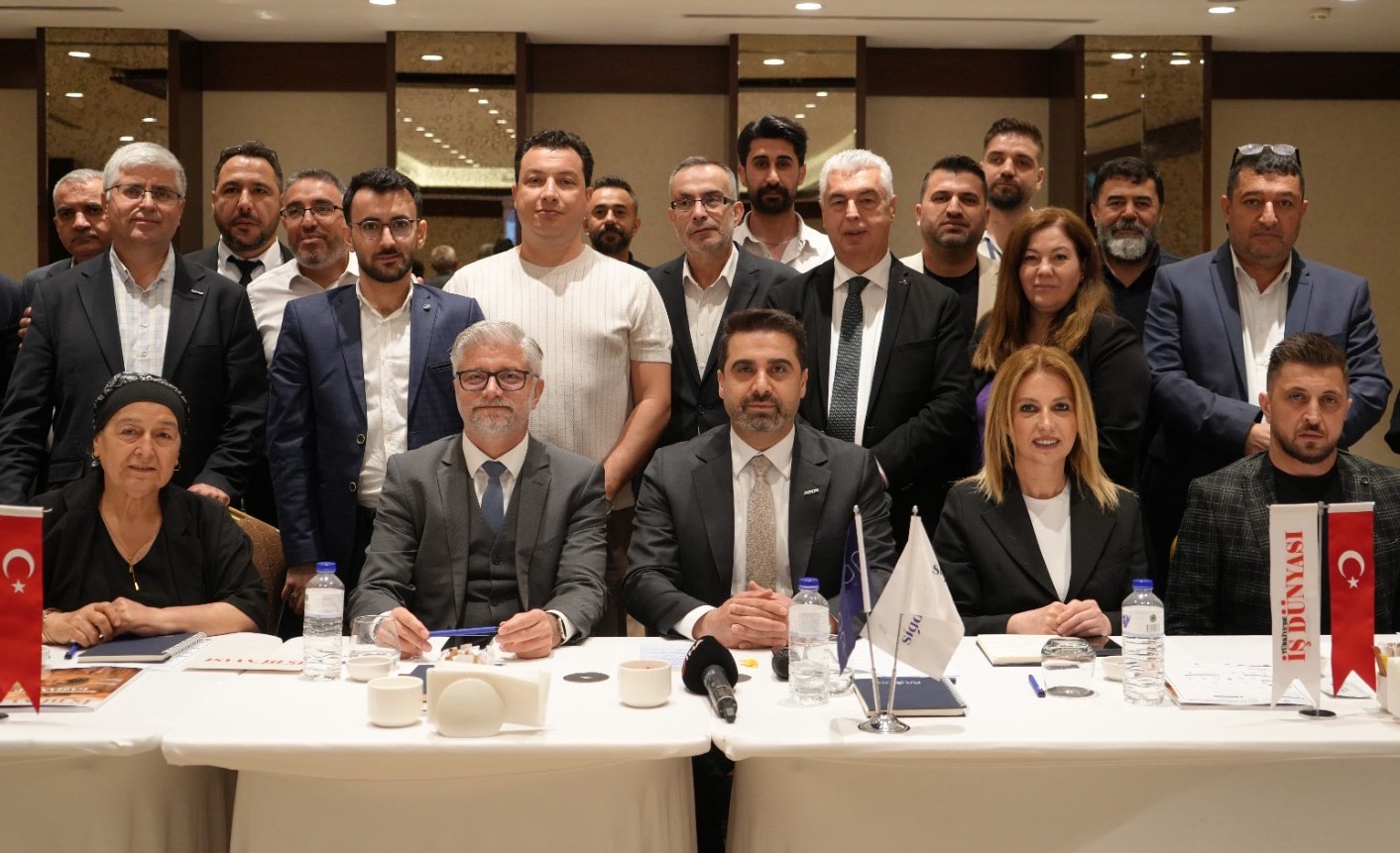 gaziantepte ekonomiye yon verenler zirvesi duzenlendi 5 w49wSg3e
