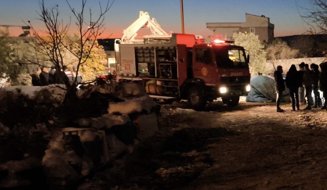 Gaziantep’te feci ölüm: Yem karma makinesine düşen besici hayatını kaybetti 5 gaziantepte feci olum yem karma makinesine dusen besici hayatini kaybetti 1 iO13HXmw
