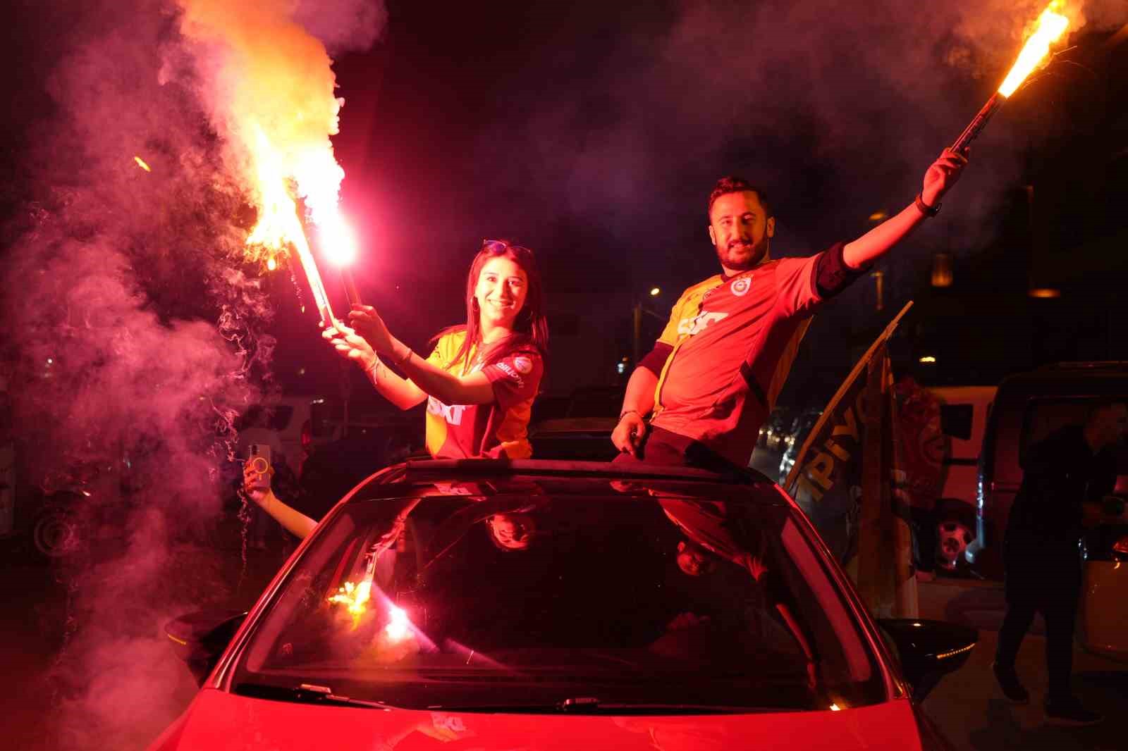 gaziantepte galatasarayin 26 sampiyonlugu kutlandi 1 LZ2a6vig