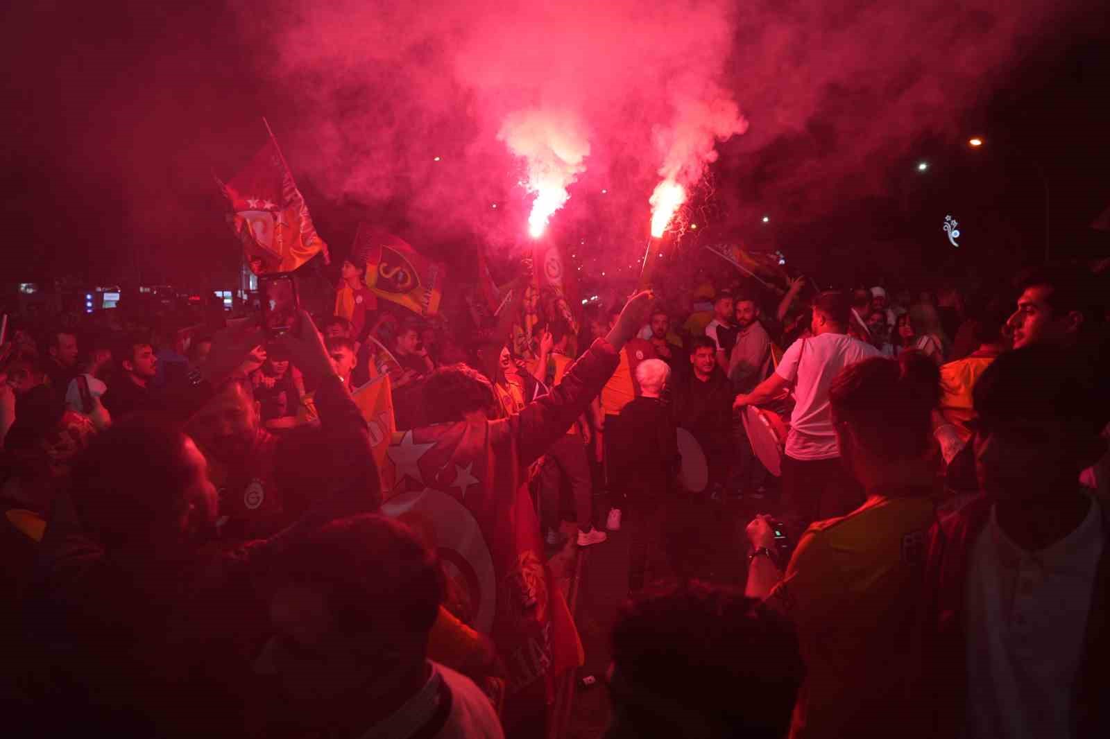 gaziantepte galatasarayin 26 sampiyonlugu kutlandi 4