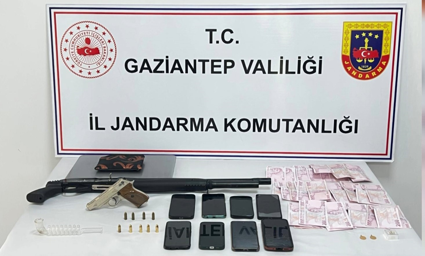 Gaziantep’te göçmen kaçakçılığı organizatörlerine şafak operasyonu: 7 şahıs tutuklandı 6 gaziantepte gocmen kacakciligi organizatorlerine safak operasyonu 7 sahis tutuklandi 2 jFG2kUUr