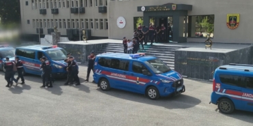 gaziantepte-gocmen-kacakciligi-organizatorlerine-safak-operasyonu-7-sahis-tutuklandi-Mlidp8jX.jpg