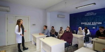 gaziantepte-gorme-engelli-kursiyerler-icin-e-kpss-egitim-destegi-6cF7bMUI.jpg
