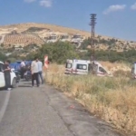 gaziantepte-hafif-ticari-arac-ile-otomobil-carpisti-3-yarali-FDDWBpkn.jpg