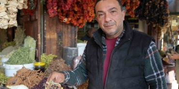 gaziantepte-hasta-olan-vatandaslar-careyi-aktarlarda-ariyor-NJMtTfXv.jpg