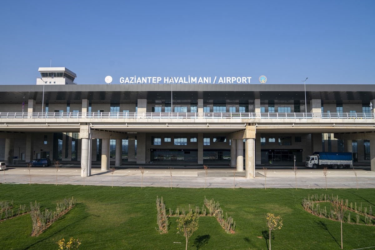 gaziantepte havalimaninda ucuslar tekrar basladi 0 1fOhDqJV
