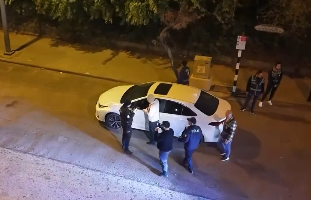 gaziantepte huzur 27 uygulamasinda 9 aranan sahis yakalandi 2 OHM5FALl