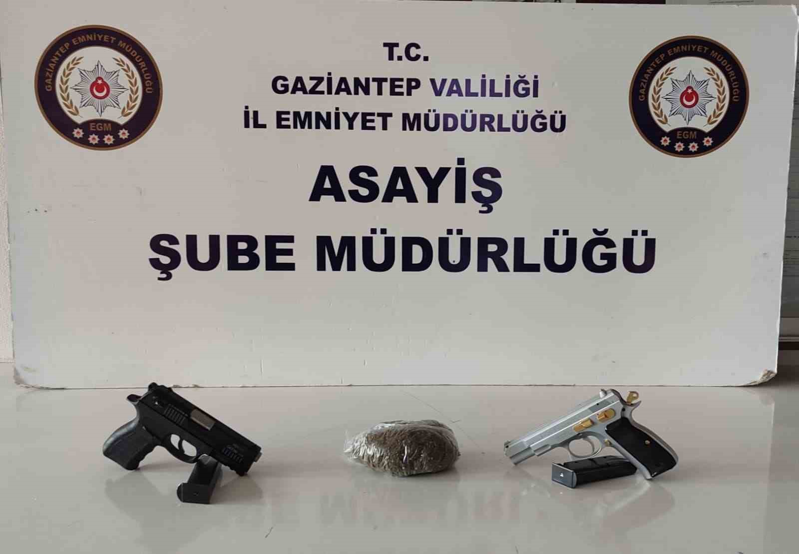 gaziantepte iki is yerine silahla ates edilmesine iliskin 5 supheli yakalandi 1 RFq79ABw