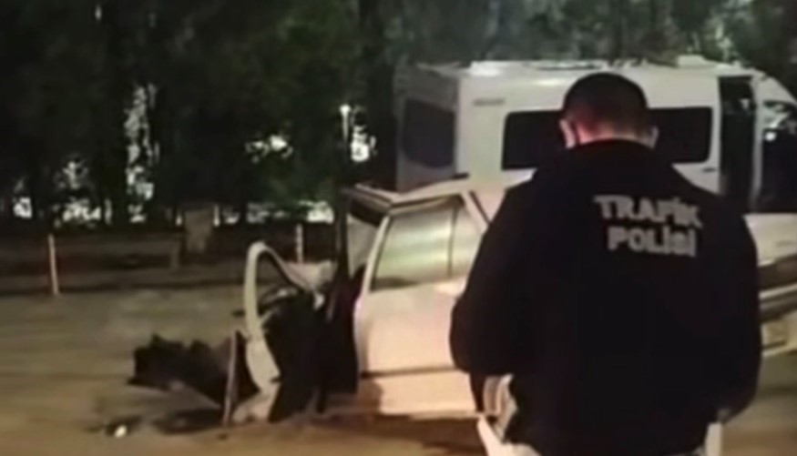 gaziantepte isci servisi ile otomobil carpisti 1i agir 7 yarali 0 tA5HcErS
