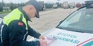 gaziantepte-jandarmanin-otoyol-denetimlerinde-171-arac-trafikten-men-edildi-1DjTvBnu.jpg