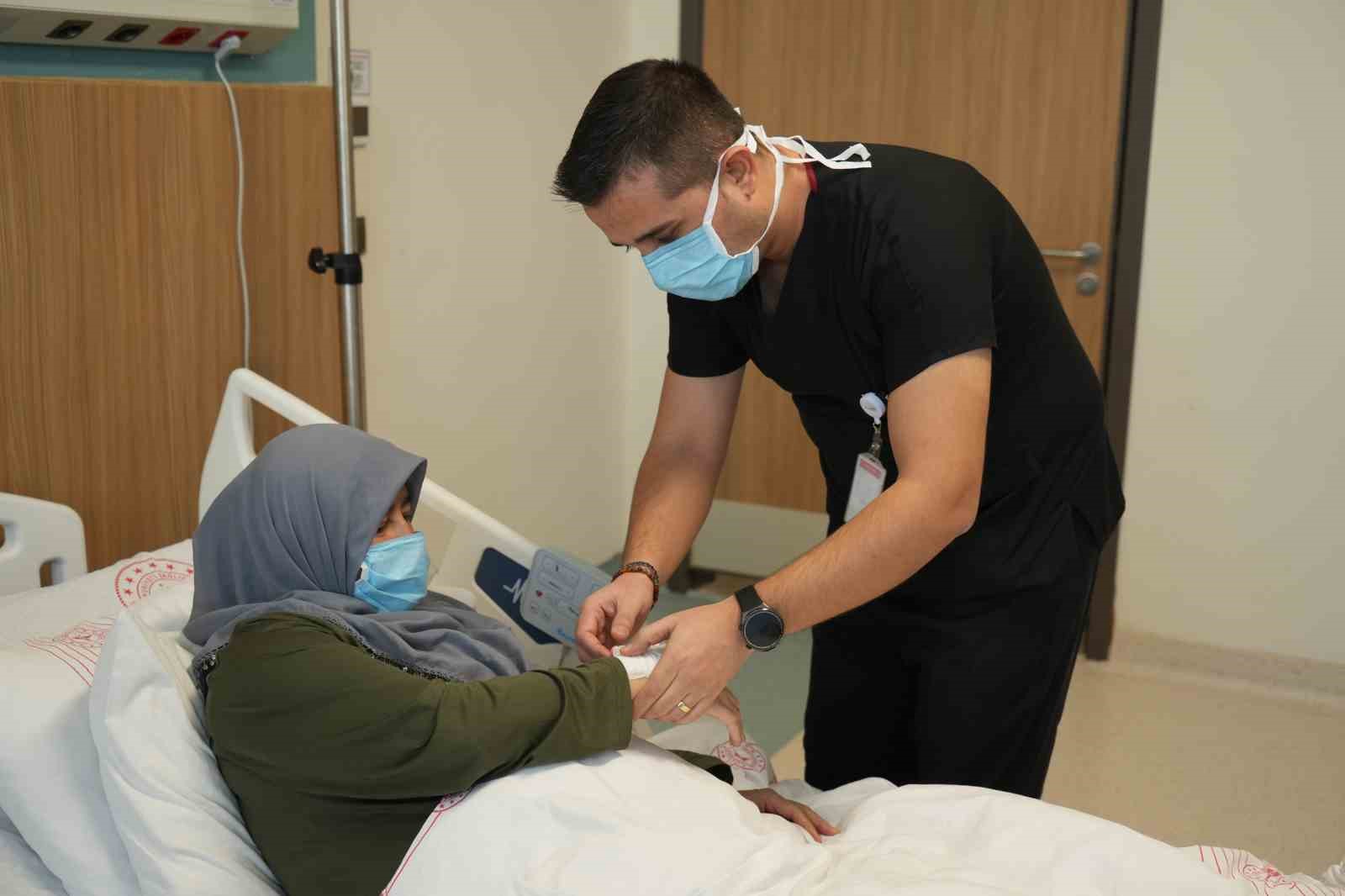gaziantepte kadin hasta kadavradan yapilan bobrek nakli ile sagligina kavustu 3