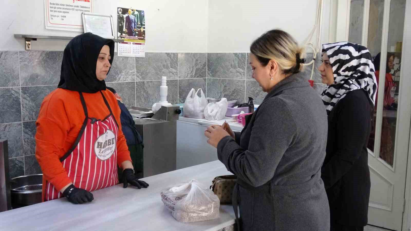 gaziantepte kadinlarin bayram icin yuvalama mesaisi basladi 1 mkT2VC5c