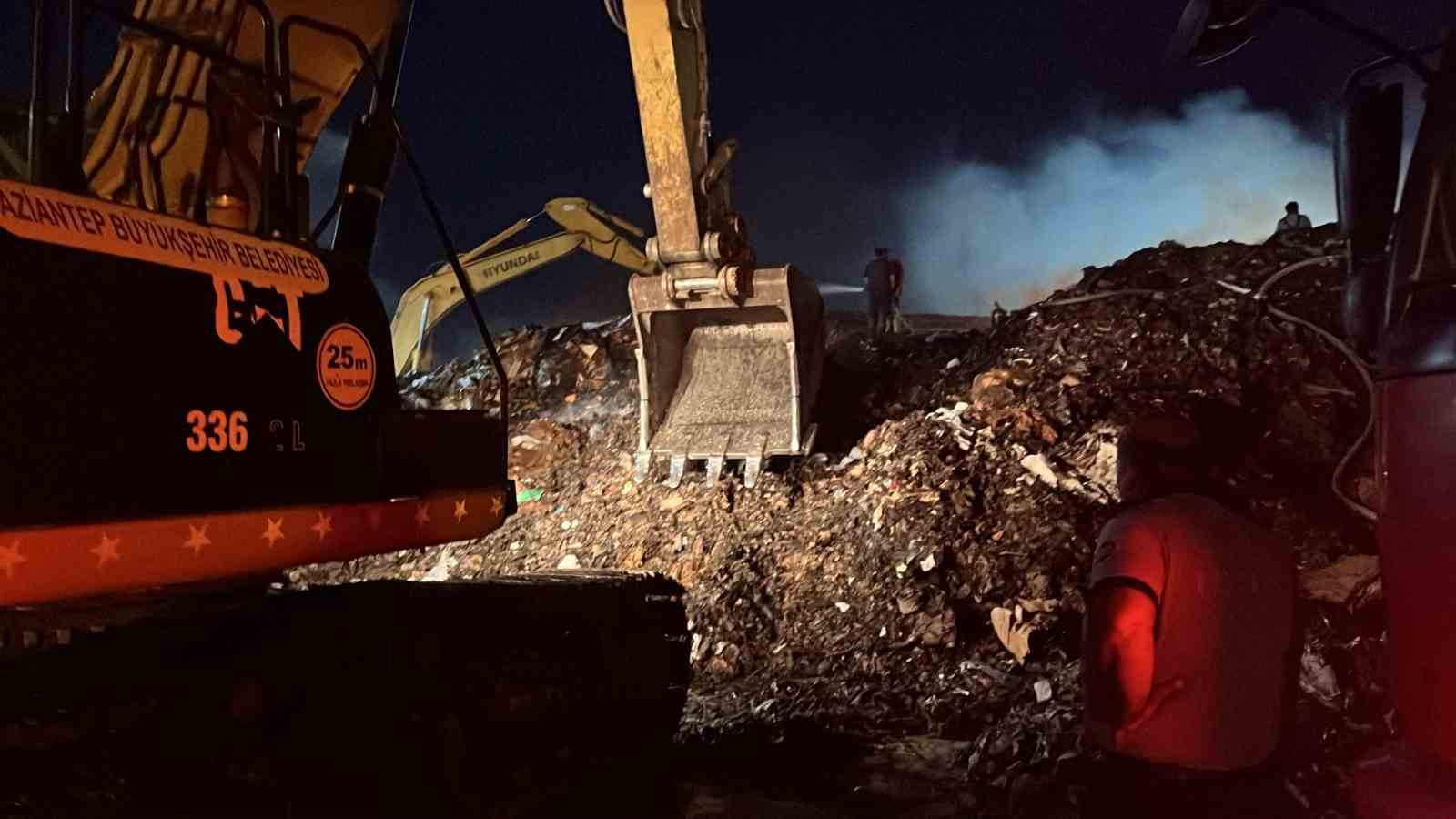 gaziantepte kagit fabrikasindaki yangin kontrol altina alindi 1 Wg9uFVnD