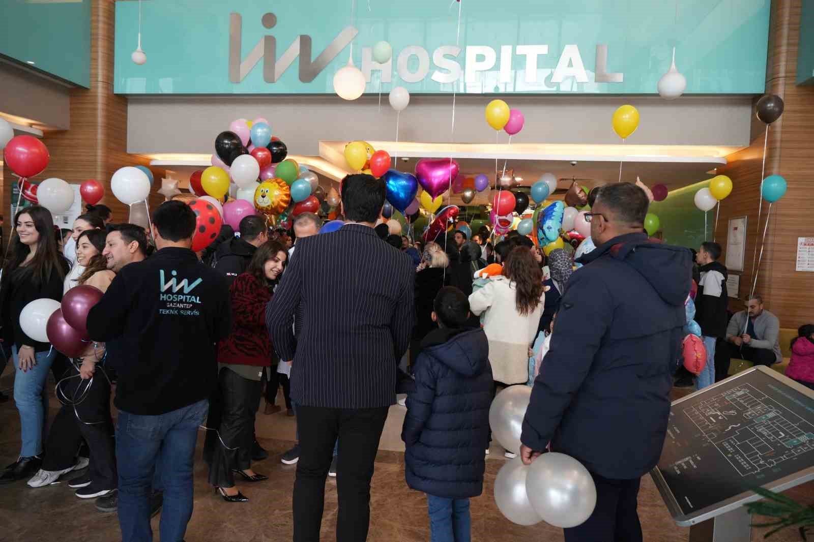 Gaziantep’te kanseri yenen Melih Tuğra için gökyüzüne balonlar bırakıldı 5 gaziantepte kanseri yenen melih tugra icin gokyuzune balonlar birakildi 1 5hBEDjqi