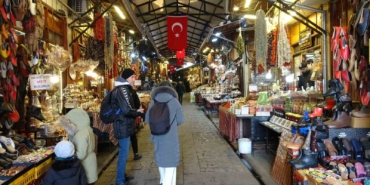 gaziantepte-kar-yagisi-tarihi-carsilari-sessizlige-burudu-jGbnuSis.jpg