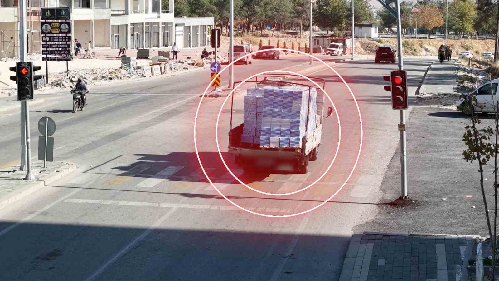 gaziantepte kirmizi isik ihlali yapan 990 araca ceza 1 XJcG92Dt