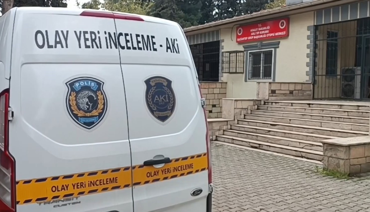gaziantepte kocasi tarafindan oldurulen kadinin cenazesi ailesine teslim edildi 0 kc7GOsgB