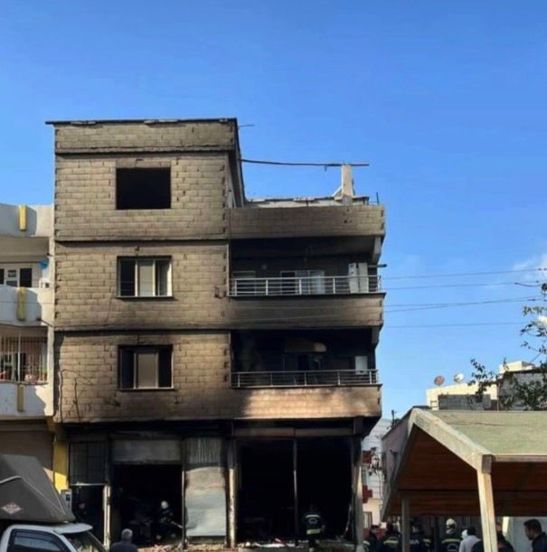 Gaziantep’te korkutan iş yeri yangını 7 gaziantepte korkutan is yeri yangini 3 2gcmrkYj