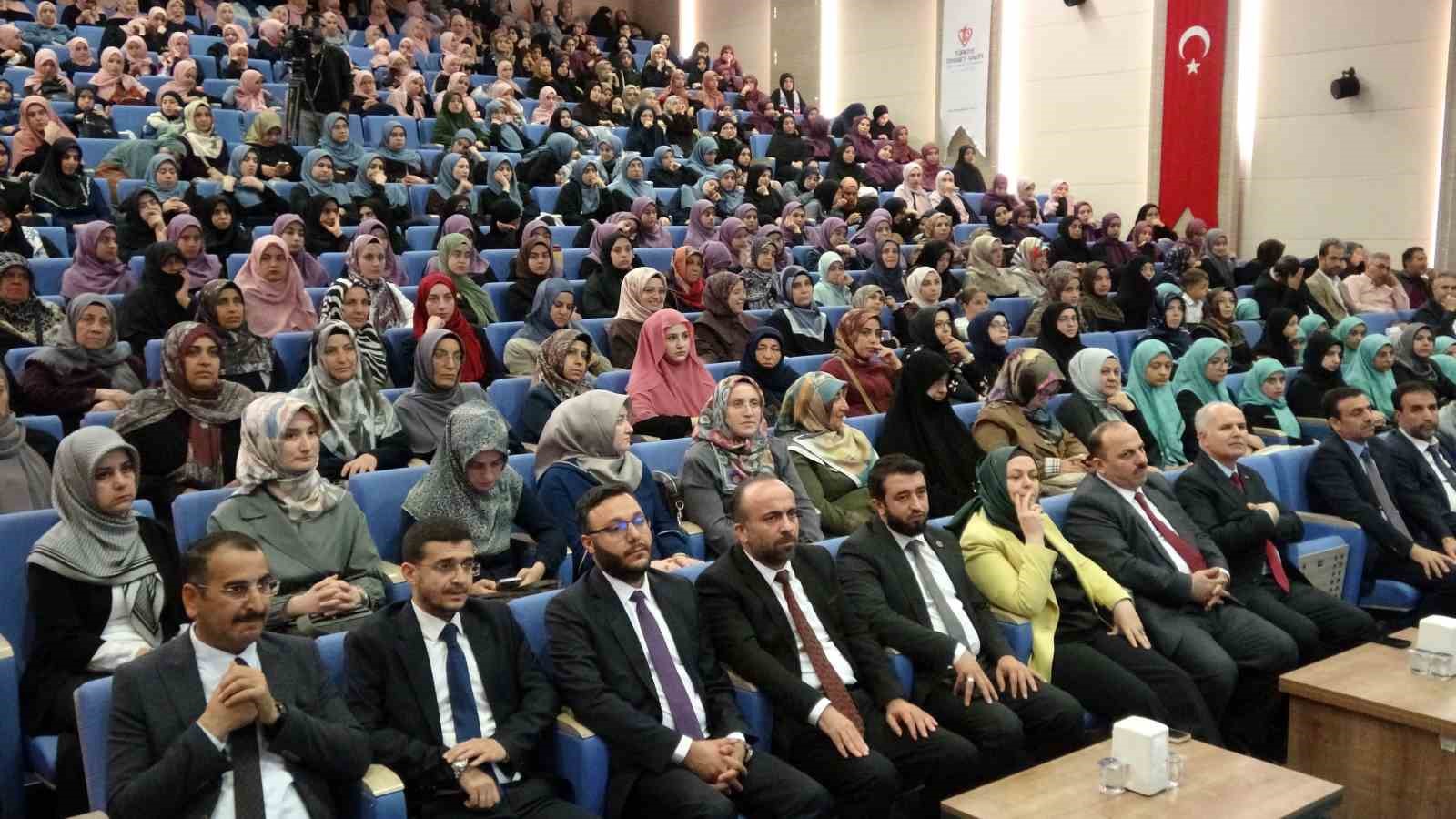 gaziantepte kuran i kerimi guzel okuma yarismasi yapildi 4 1A39IPAw