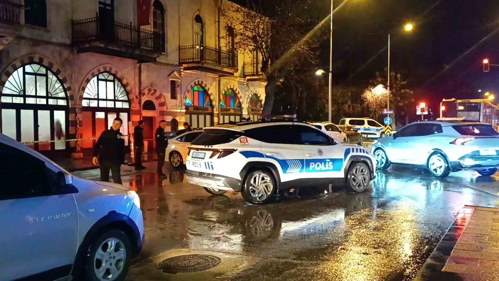 gaziantepte luks restorana saldiri ani kameraya yansidi 3 G3BnfBUb
