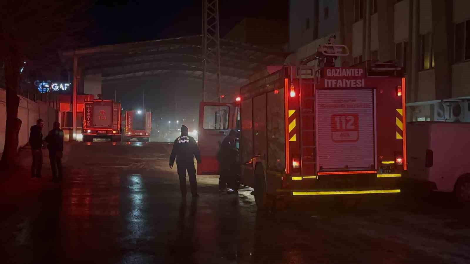 gaziantepte makarna fabrikasinda yangin 1 y6TVPbcp