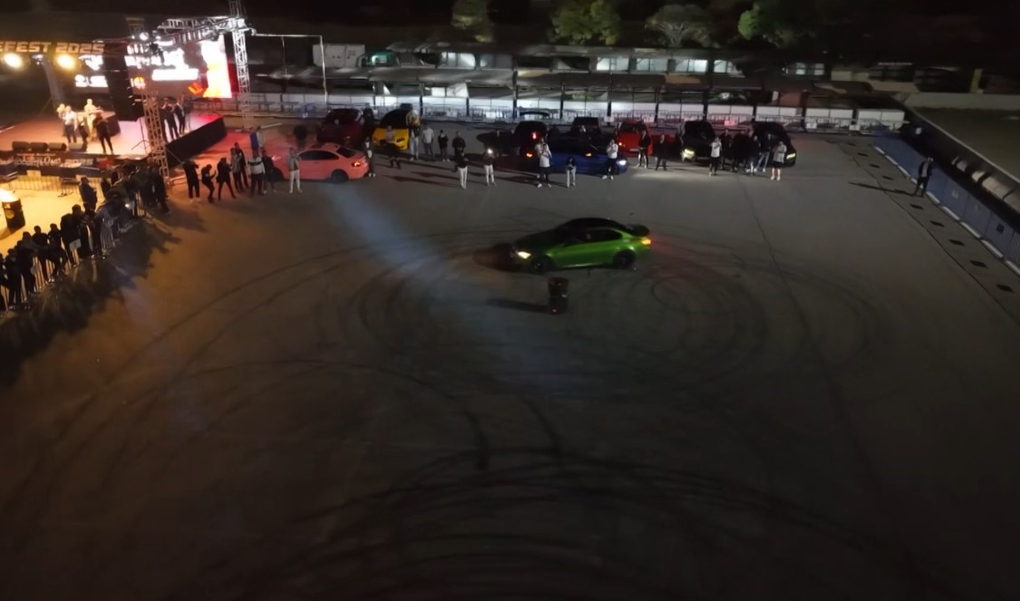 Gaziantep’te "ModifiyeFest 2025" nefes kesen drift gösterileriyle başladı 6 gaziantepte modifiyefest 2025 nefes kesen drift gosterileriyle basladi 2 bnCBnJ5v