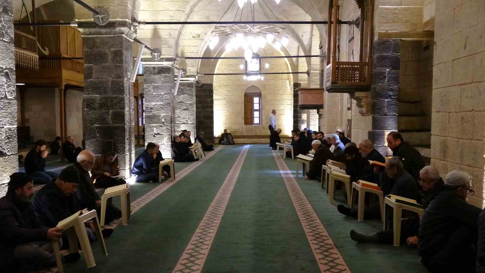 gaziantepte mukabele gelenegi tarihi camilerde surduruluyor 1 RzzHskJZ