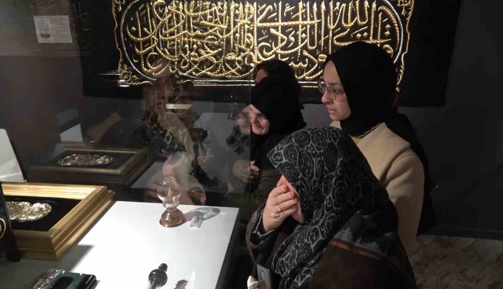 gaziantepte mukaddes emanetler sergisi ziyaretci akinina ugruyor 2 3l31qqVq