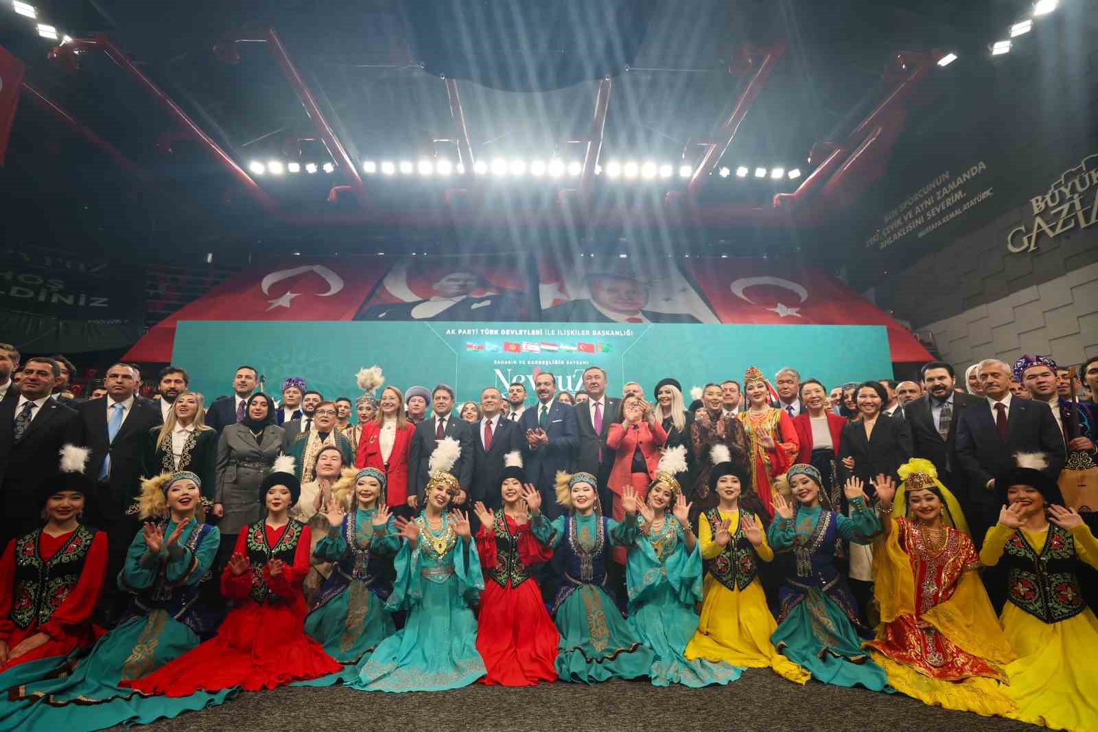 Gaziantep’te nevruz coşkusu: Birlik ve kardeşlik mesajları verildi, geleneksel ritüeller yaşatıldı 6 gaziantepte nevruz coskusu birlik ve kardeslik mesajlari verildi geleneksel ritueller yasatildi 2 evmvyU2a
