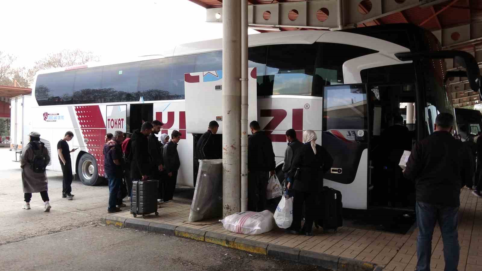 gaziantepte otogarda bayram yogunlugu 0