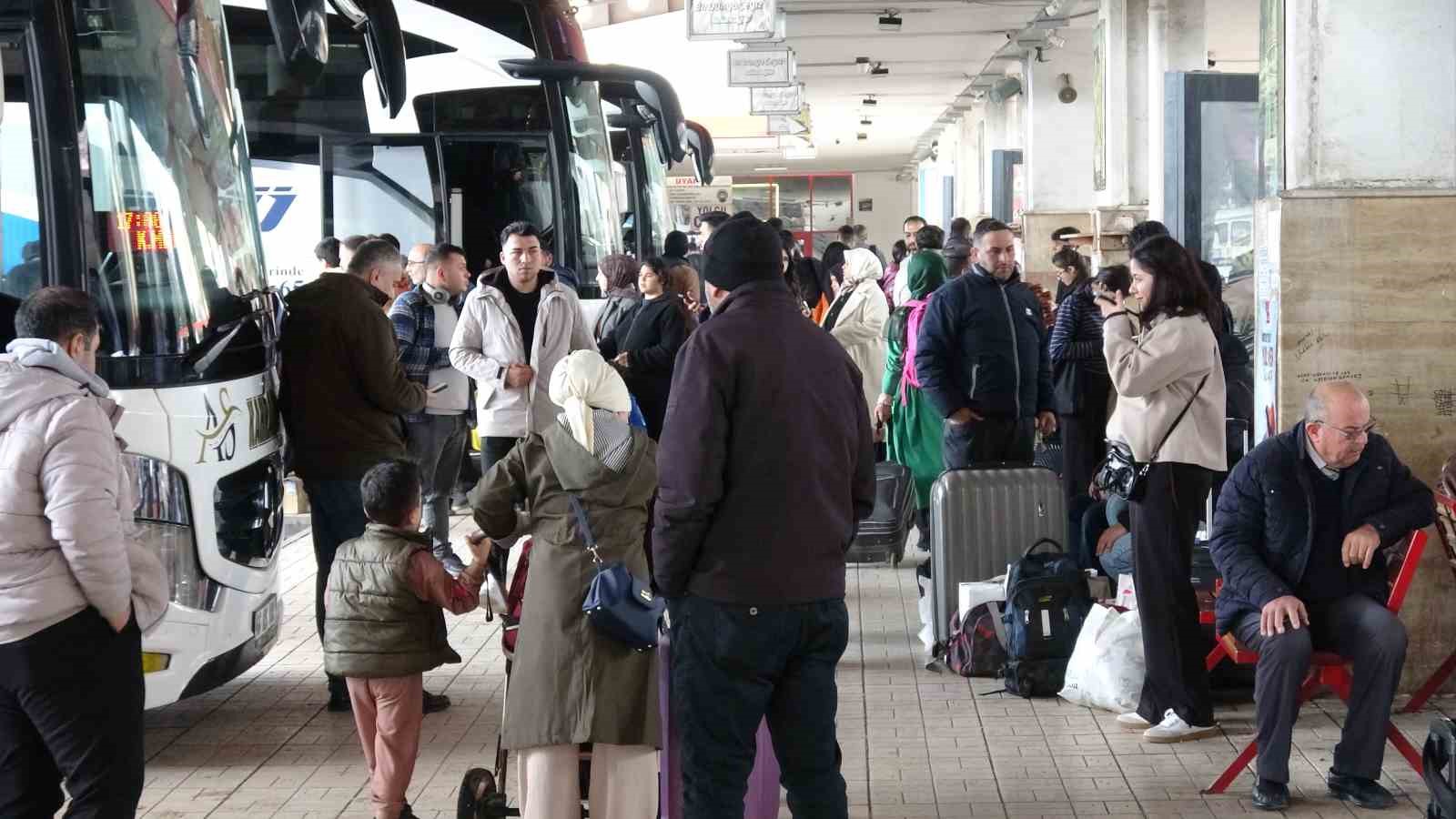 gaziantepte otogarda bayram yogunlugu 2 zuZdAeeq