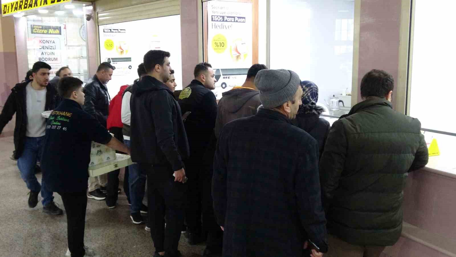 gaziantepte otogarda bayram yogunlugu 3 NvysMjtk
