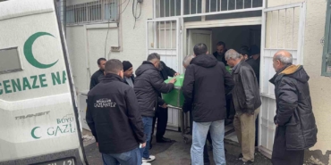 gaziantepte-otomobil-tira-arkadan-carpti-3-kardes-hayatini-kaybetti-WZas1R1i.jpg