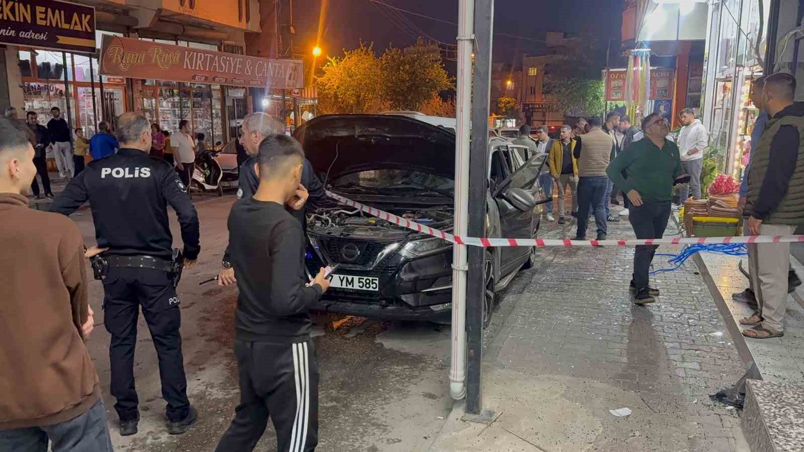 gaziantepte park halindeki otomobilde bulunan mutfak tupu patladi 1 yarali 1 RBafXYPN