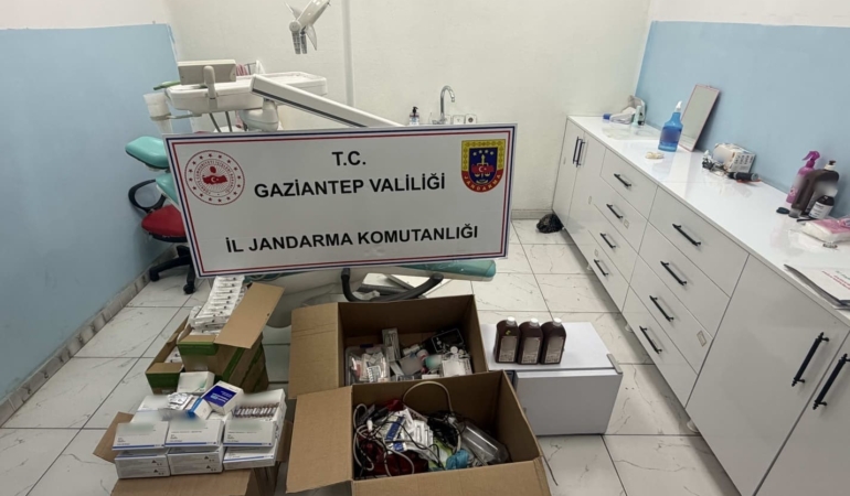 gaziantepte-ruhsatsiz-dis-klinigine-jandarma-operasyonu-2-sahte-doktor-yakalandi-HJJwQORd.jpg
