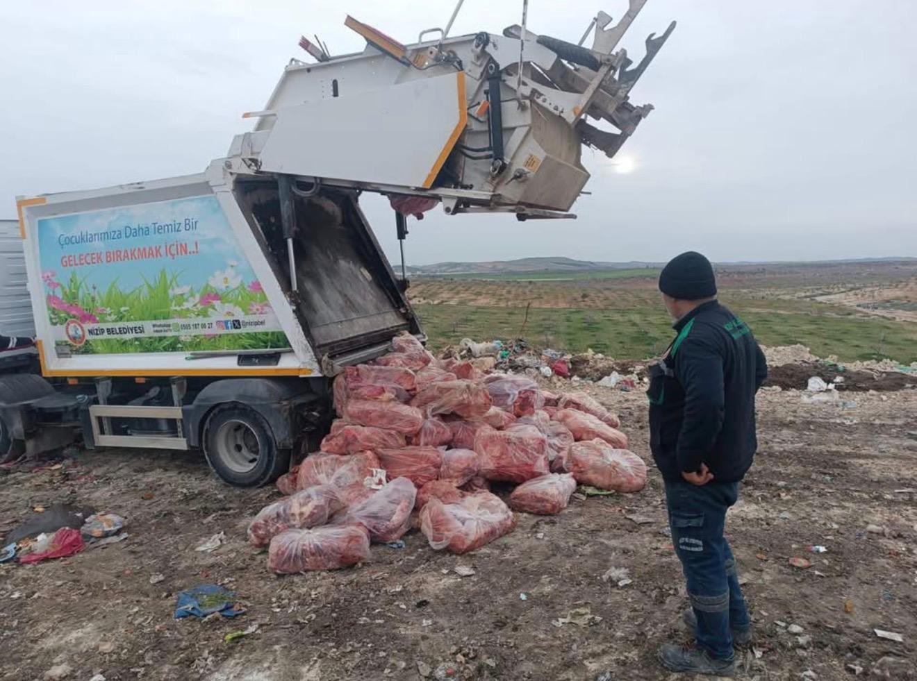 gaziantepte sagliksiz sartlarda tasinan 1 ton 600 kilo ciger ele gecirildi 1 jJbtGNbw